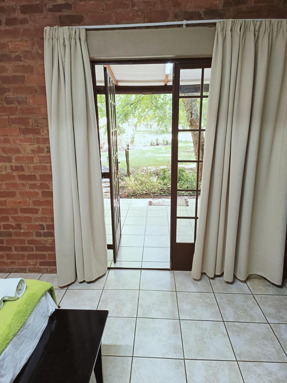 Millstream Inn Guest House Skeerpoort Zimmer foto